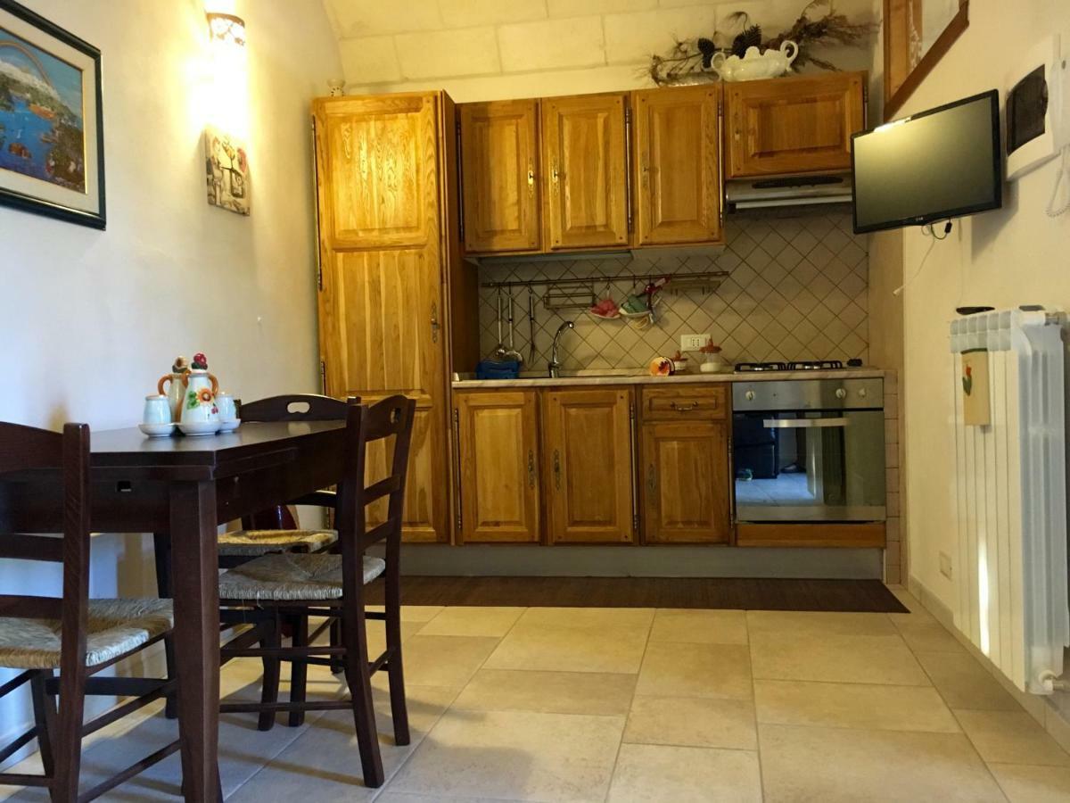 Il Trullo Di Giulietta Bed and Breakfast Impalata Buitenkant foto